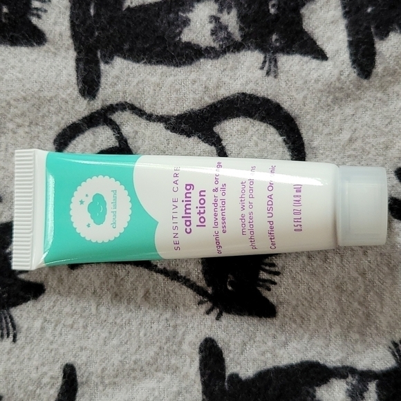 SMALL tubes of sensitive calming lotion - Picture 2 of 3